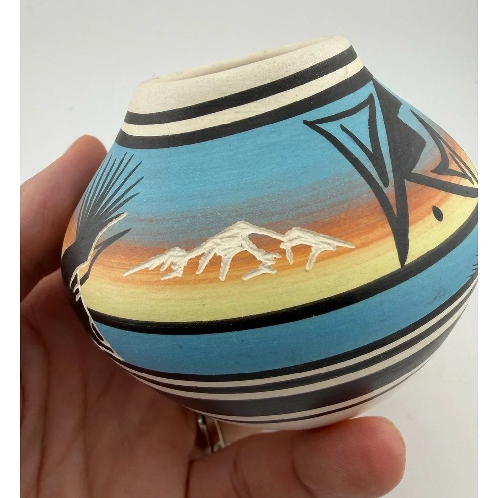 Southwestern Style Ceramic Pot Hand Painted Desert Scene‎ Bird Motif Signed